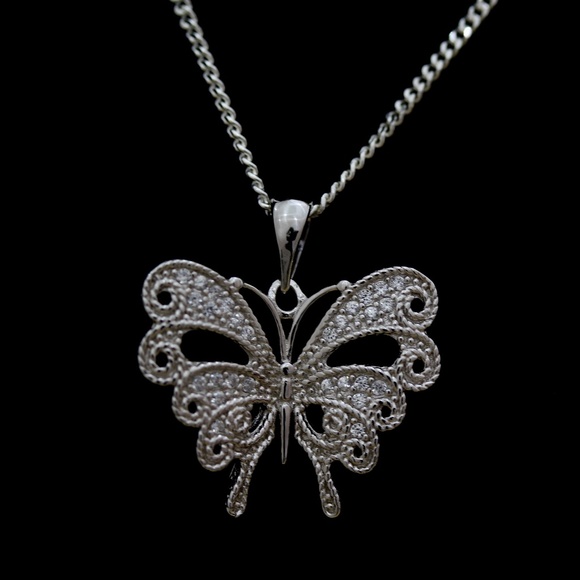 Butterfly Pendant Set - Picture 1 of 2